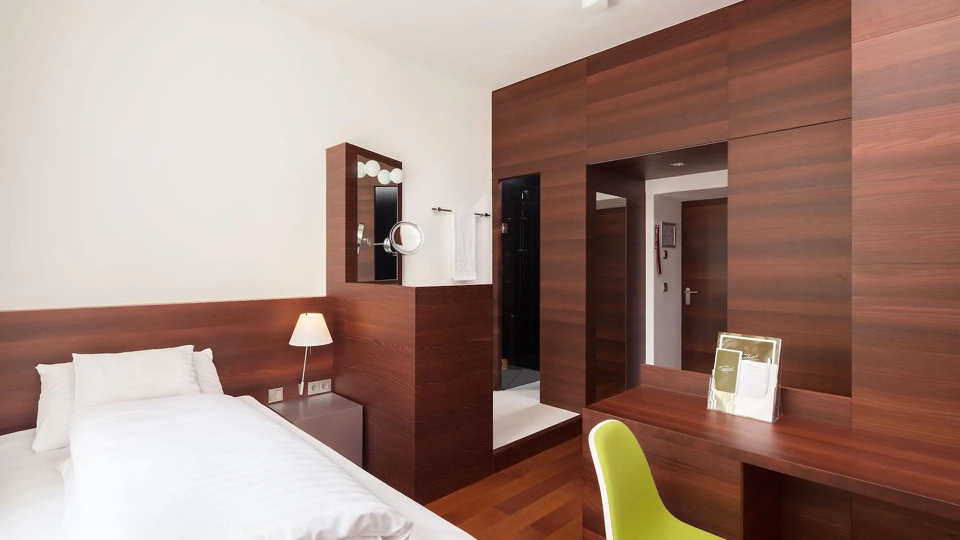 Hotel Central Innsbruck 4*,  Austria